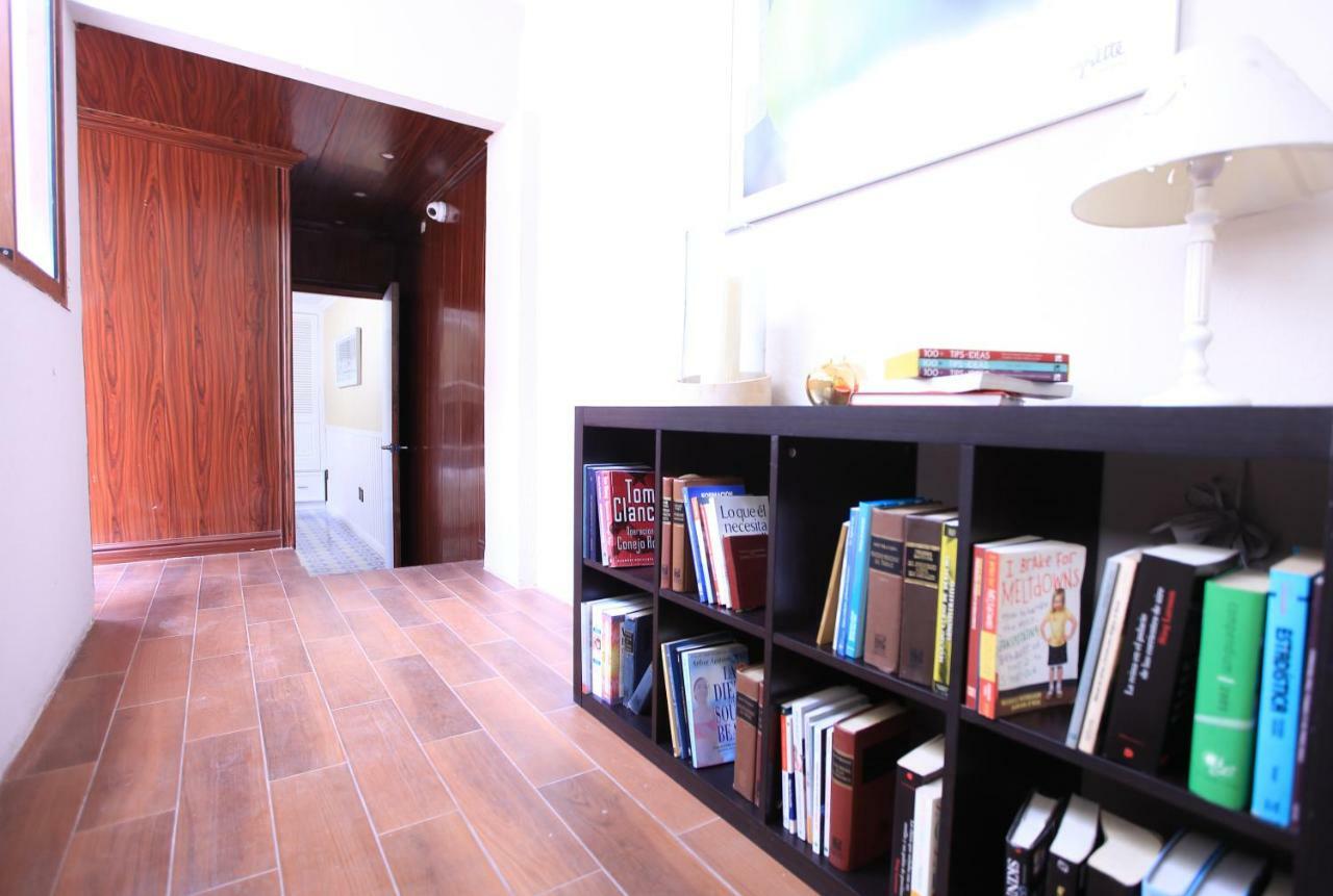 Hemingway Room In Polanco Guest house *